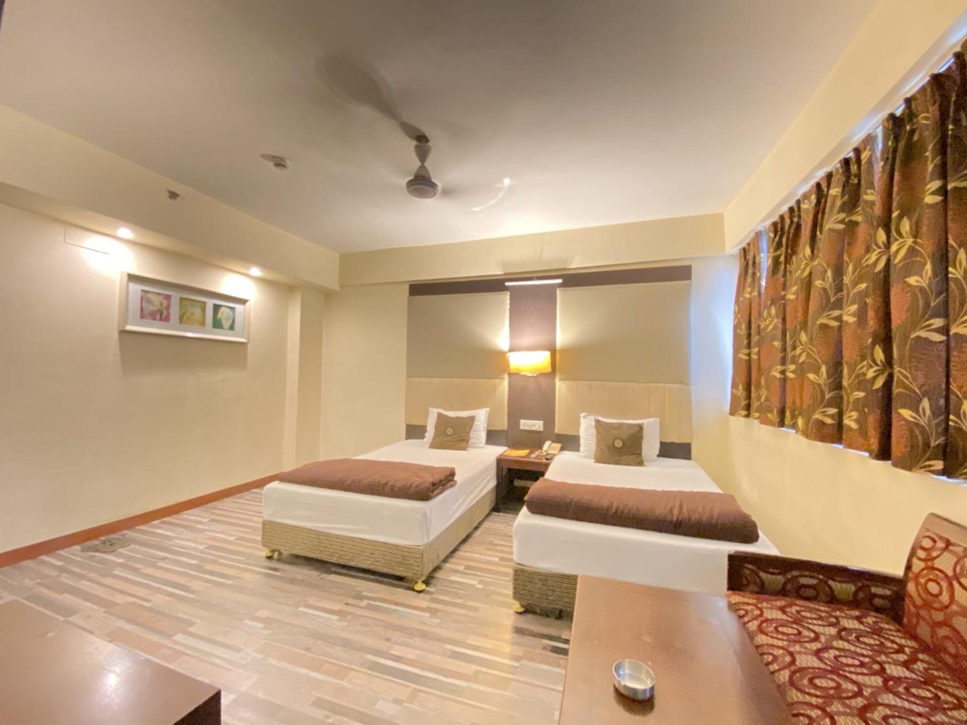 Astoria Hotel Καλκούτα Εξωτερικό φωτογραφία