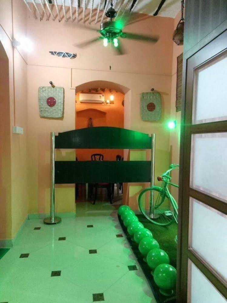 Astoria Hotel Καλκούτα Εξωτερικό φωτογραφία