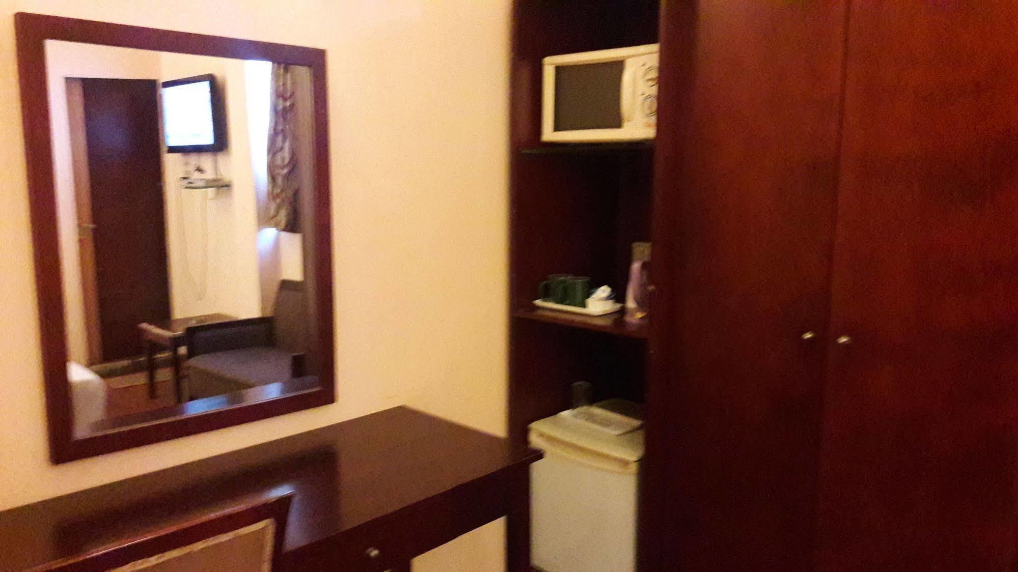 Astoria Hotel Καλκούτα Εξωτερικό φωτογραφία