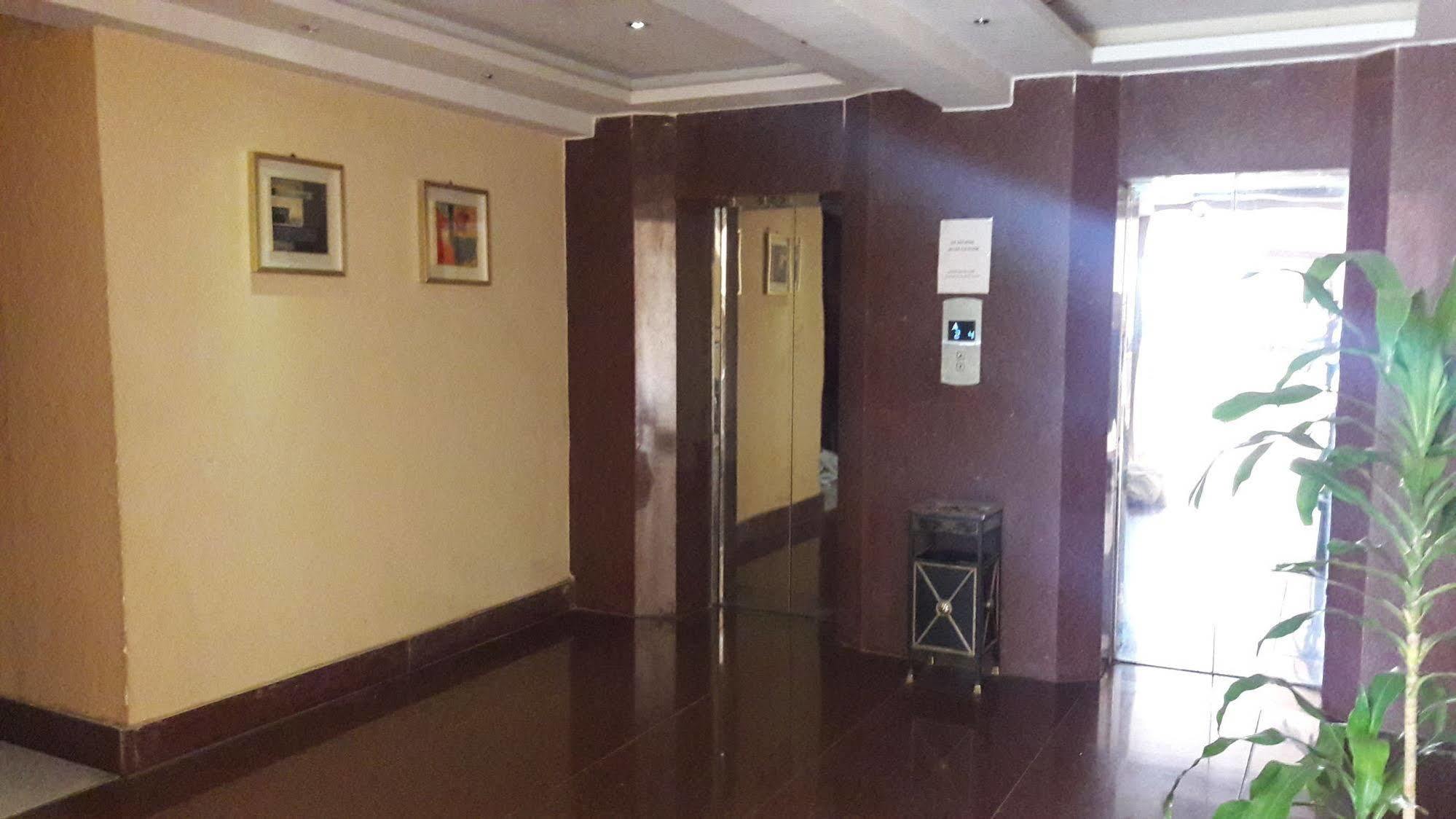 Astoria Hotel Καλκούτα Εξωτερικό φωτογραφία